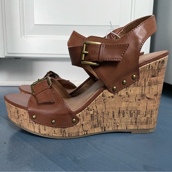 New Mossimo Supply Co. Sylvia Size 10 Brown Cork Wedge Sandals - Picture 2 of 7